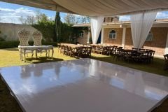 pista-de-baile-forrada-con-charol-blanco-charol-escenario